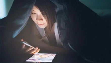 为什么熬夜之后反而更精神了?