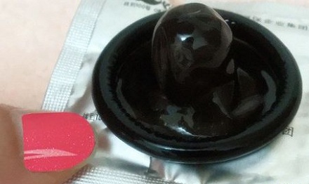 避孕套为何没有黑色?