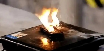 为什么手机放在电磁炉上可能会爆炸?