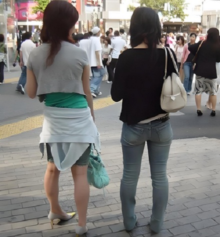 为什么日本女性走内八字的那么多？