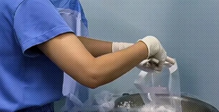 心脏手术时，护士为什么要在手术室里做炒冰？