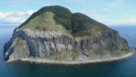 为啥奥运会的冰壶用的都是苏格兰同一座小岛上的花岗岩？