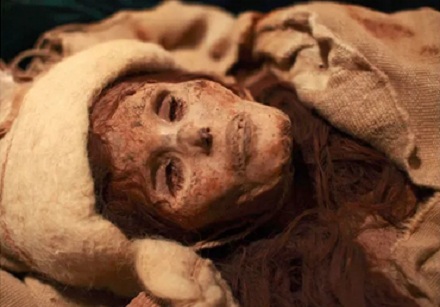为什么出土的古尸脸上都带着蜜汁微笑？