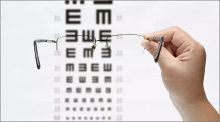 视力表为什么要用E这个字母?