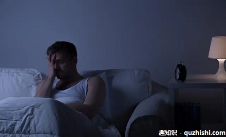 为什么在深夜里负面情绪容易上头?