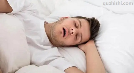 为什么睡着后听不到声音?